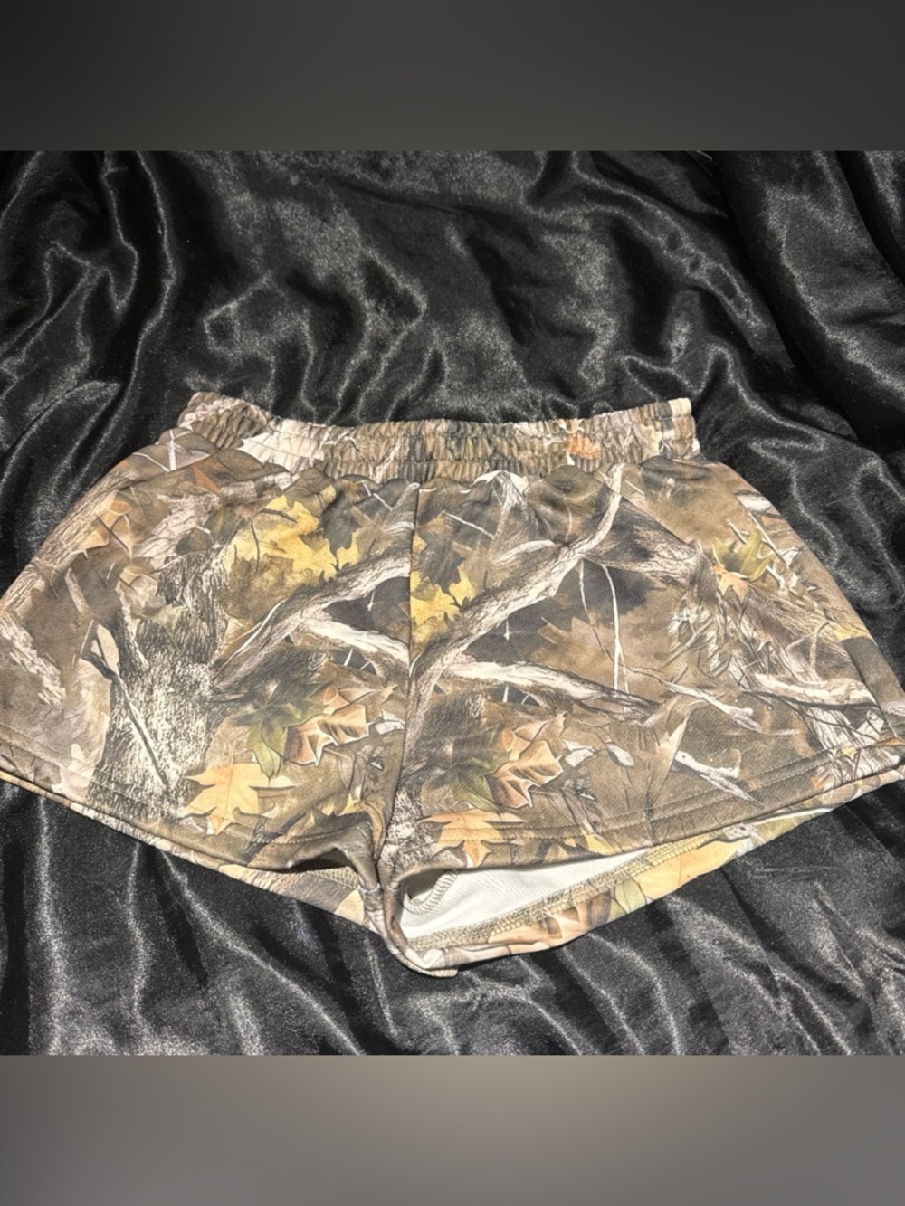 Women’s Camo Print Elastic-Waist Shorts - Brown/Green